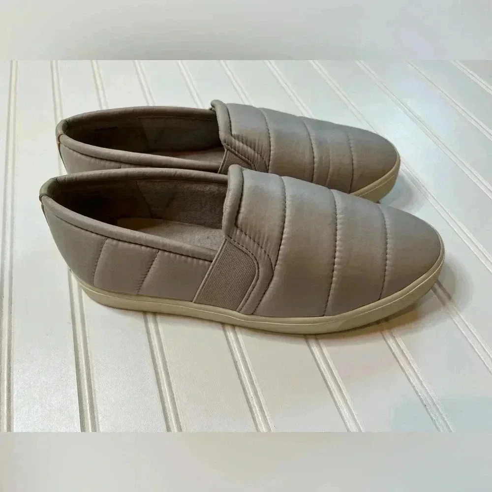 Vince Blair Loafers Sneakers Shoes Womens Slip On 8 Gray Quilted. 992